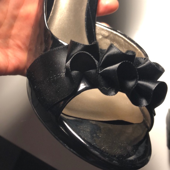 Women’s heels - Picture 2 of 3